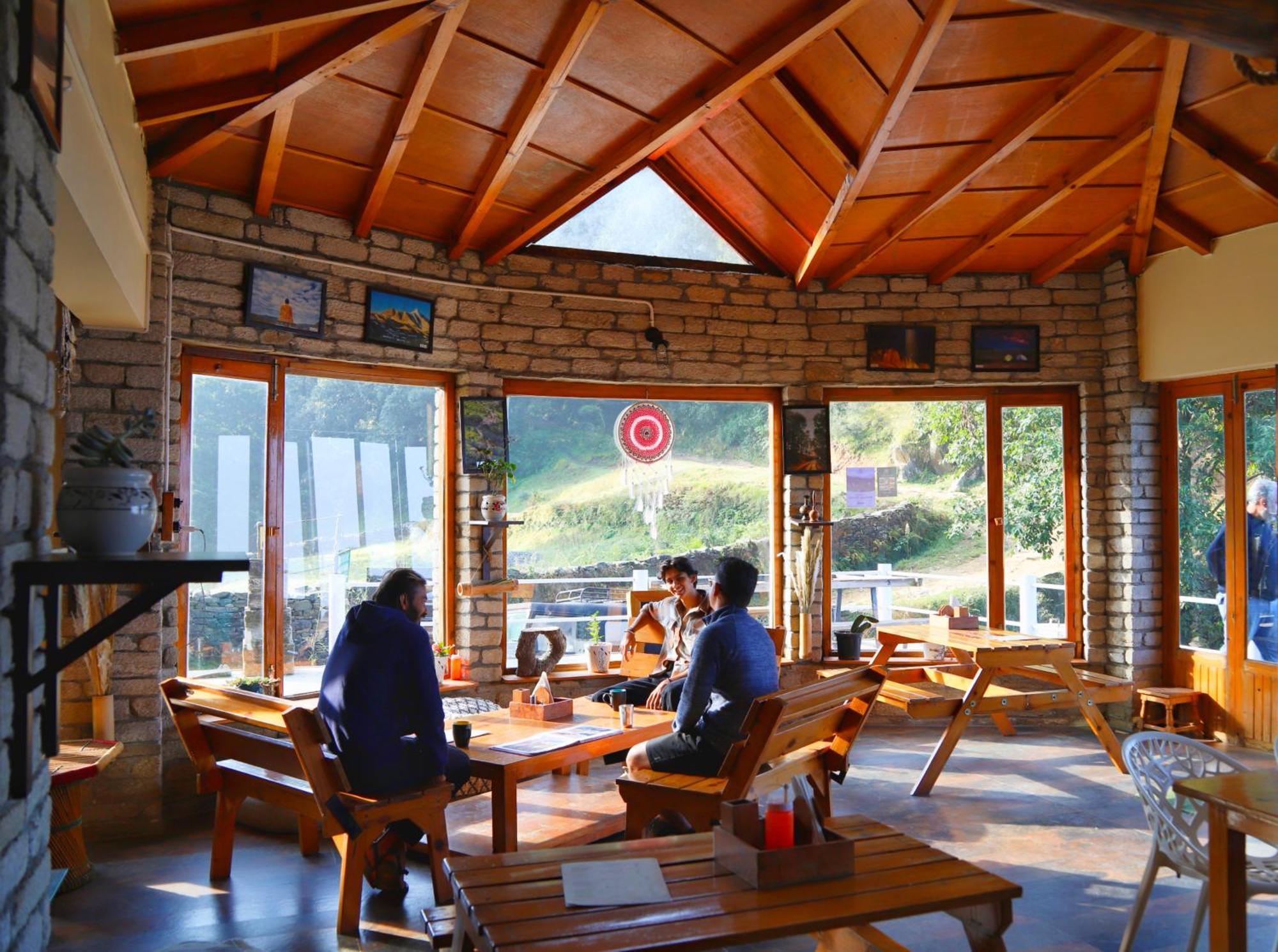 Simba Jungle Lodge, Binsar Wildlife Sanctuary エクステリア 写真