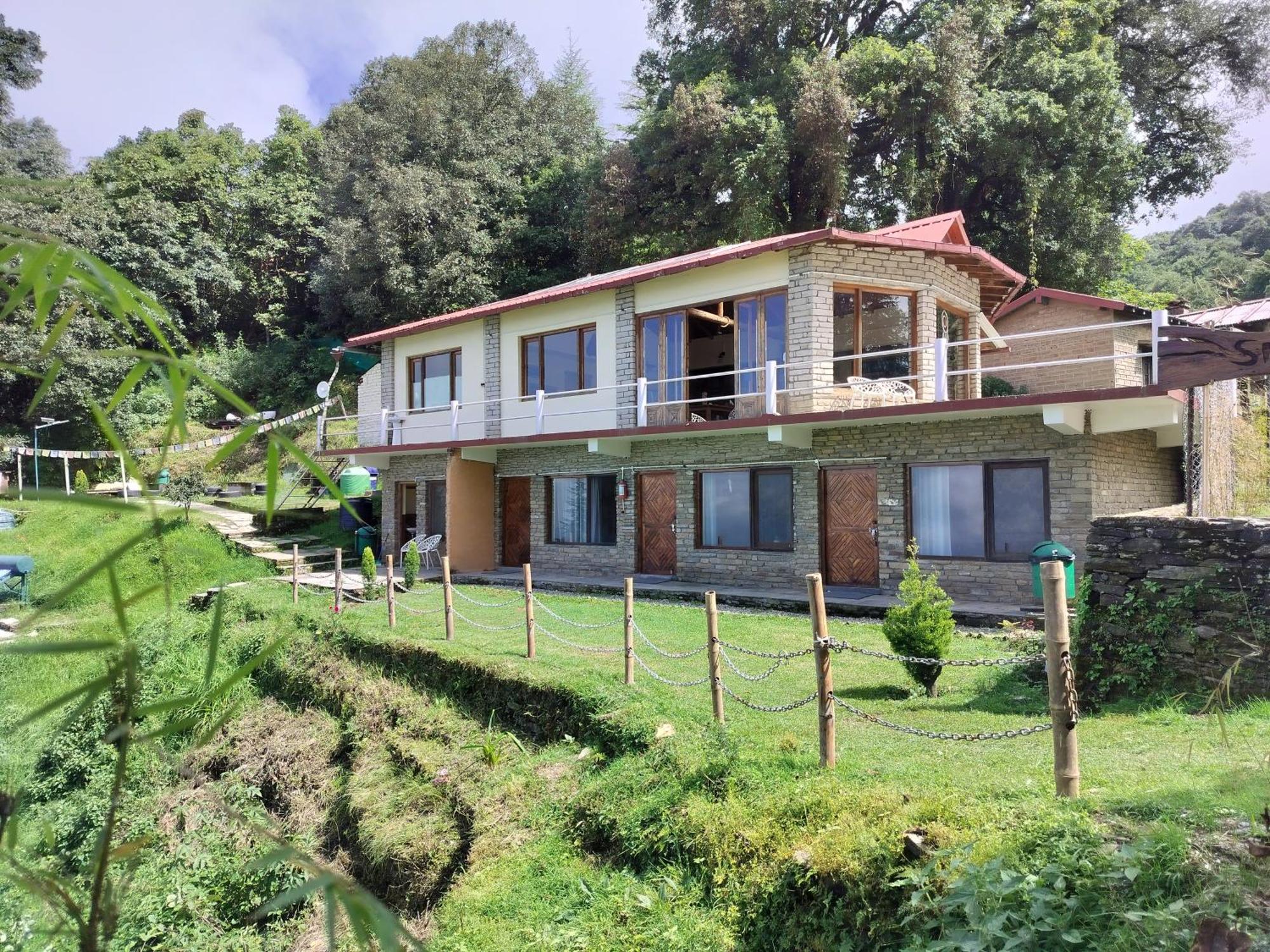 Simba Jungle Lodge, Binsar Wildlife Sanctuary エクステリア 写真